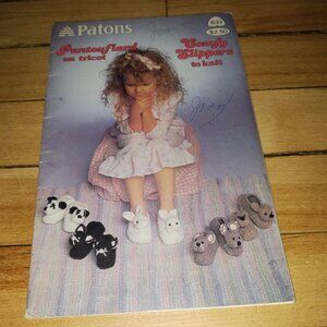 Beehive Patons Comfy Slippers to Knit Patterns #633 (Beehive Patons #633,1989)